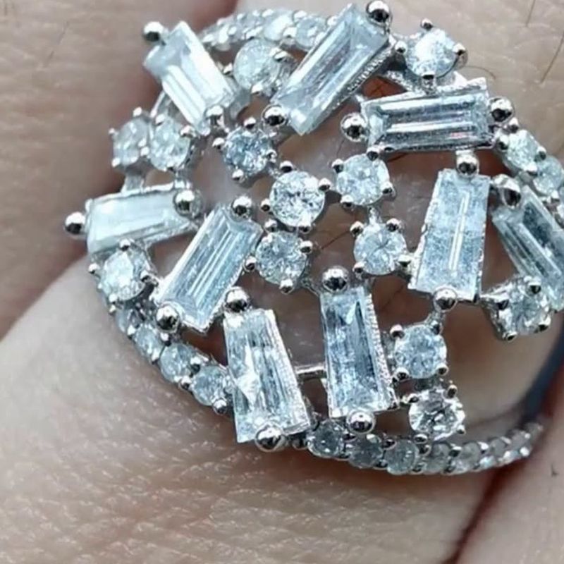 Clustered Tipaktipak Band Ring - natural diamonds in 18K Hong Kong gold.