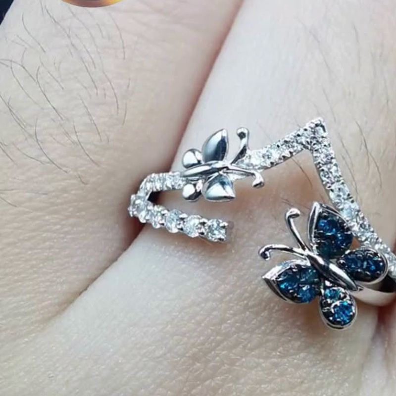 Diamond Butterfly Ring - natural diamonds in 18K Hong Kong gold.