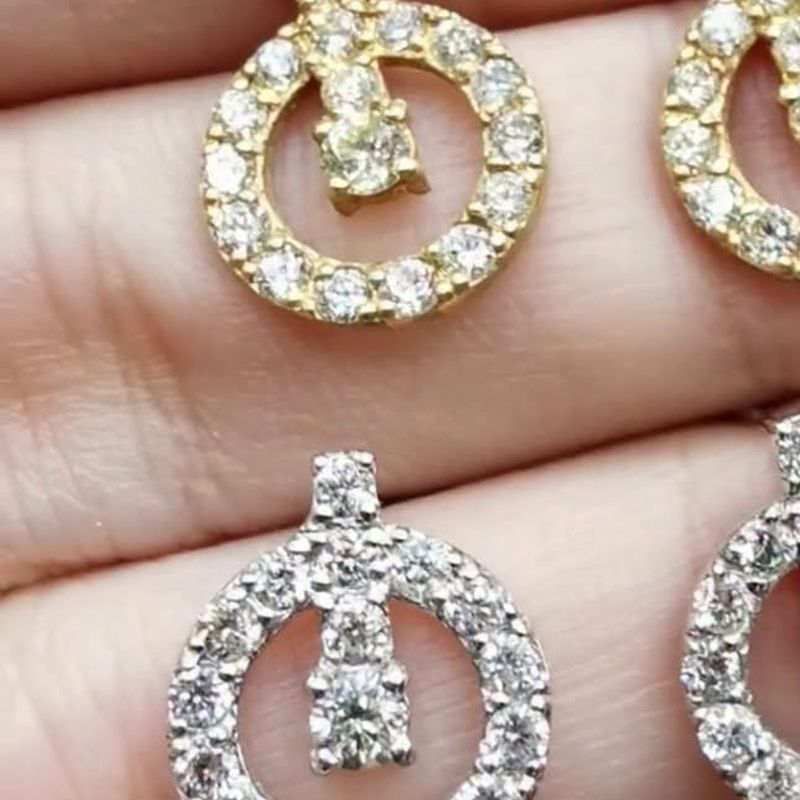 Open Round Stud Earrings - natural diamonds in 18K Japan gold.