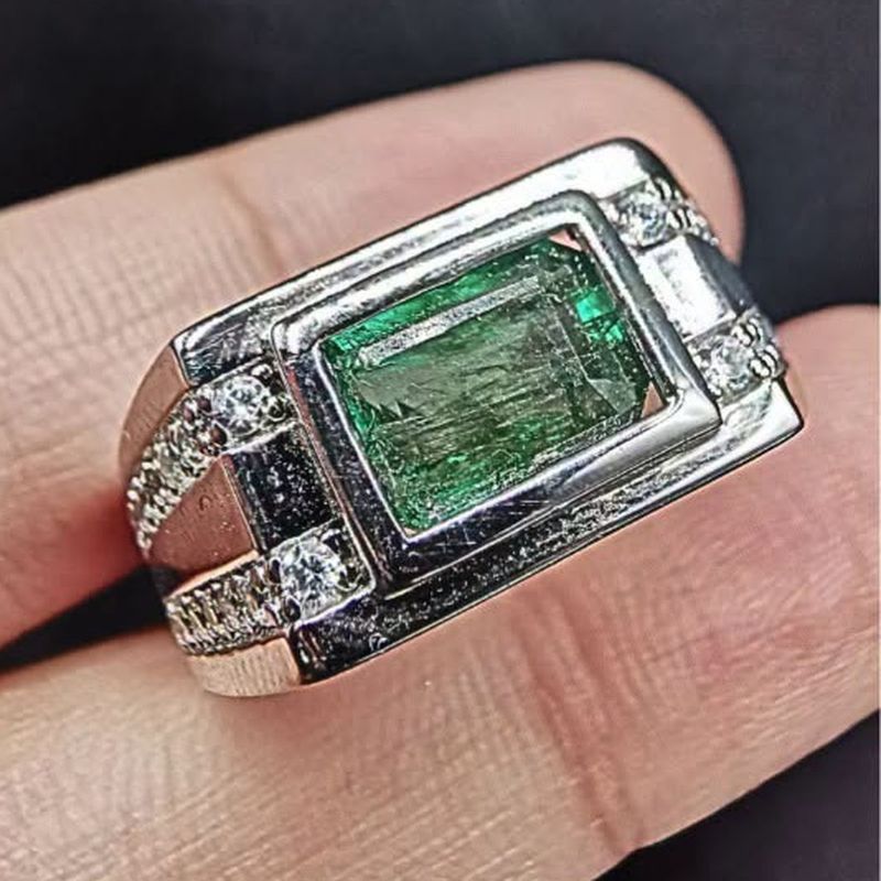 Rectangle Emerald Ring - natural emerald in S925 silver.
