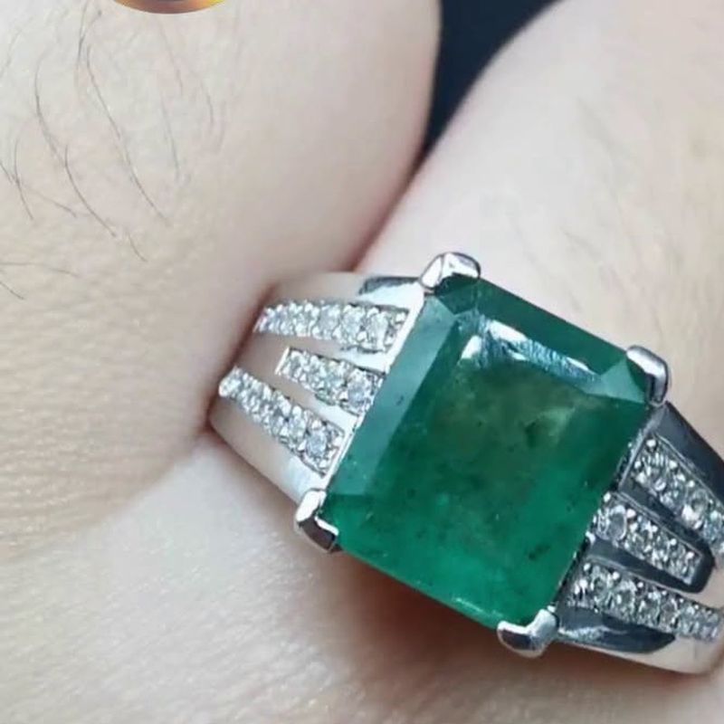 Square Band Emerald Ring - natural emerald in S925 silver.